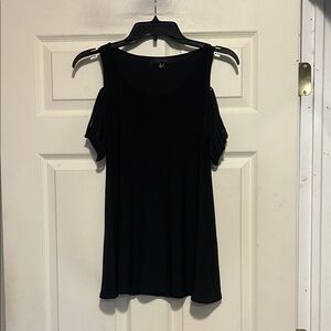 Karina & Chloe Black Cold Shoulder Top Size Small
